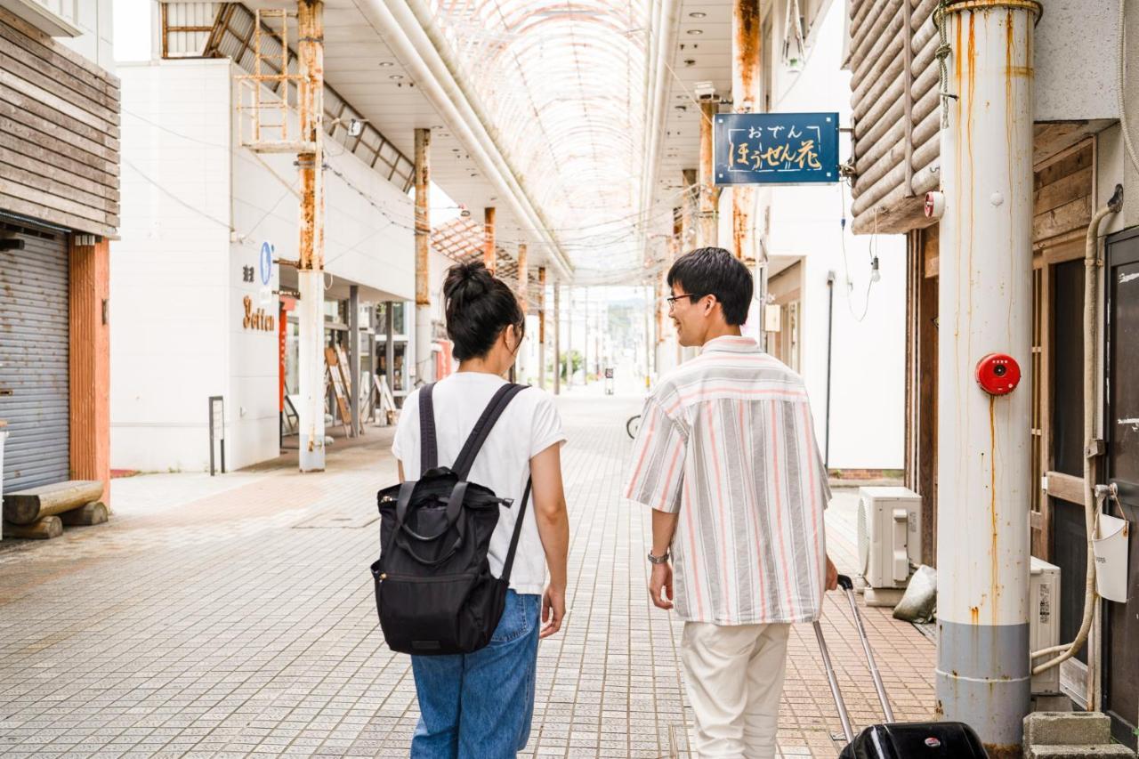 日南 趣！-油津-体育酒吧及旅舍旅舍 外观 照片